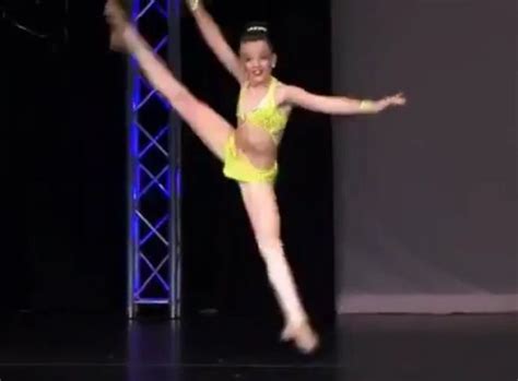 Dance Moms Kendall In Her Solo Look At Me Now Dance Moms Kendall Kendall Vertes Dance Pictures