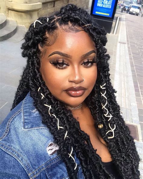 Among many creative hairstyles for girls with dreads, this is on the simple, but it definitely works side. Short Soft Dreads Hairstyles / 22 Hottest Faux Locs Styles ...