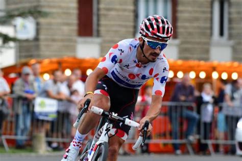 Julian alaphilippe best moments of the 2020 road world championships. Julian Alaphilippe reprend au Tour de Grande-Bretagne - L ...