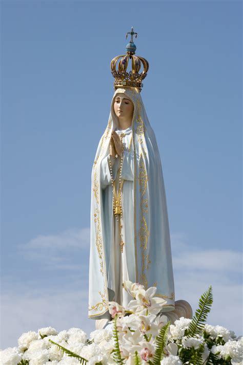 With joaquim de almeida, goran visnjic, stephanie gil, alejandra howard. 100° aniversario de la Aparición de la Virgen del Rosario ...