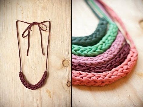 Click here for 550 paracord. How to make a braided paracord necklace - YouTube | Paracord necklace, Diy bracelets, Necklace