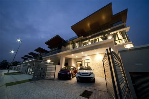 19 best house exterior images on pinterest house exteriors via pinterest.com. Ampang Saujana home given a touch of modern elegance by ...