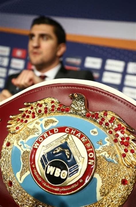  marco huck ist zurück im boxgeschäft. Der Göppinger Boxer Firat Arslan (rechts) fordert am ...