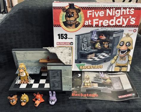 Fnaf Mcfarlane Five Nights Freddys Backstage Set Wwithered Chica