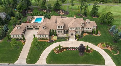 4 Million Country Club Mansion In Aurora Oh Homes Of The Rich