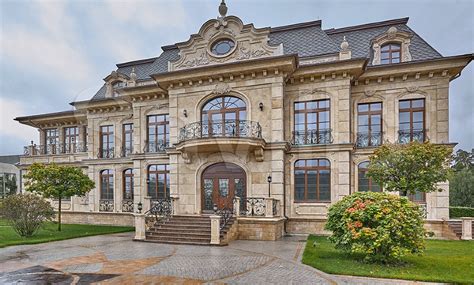 34000 Square Foot Newly Built Mega Mansion In Russia Homes Of The Rich