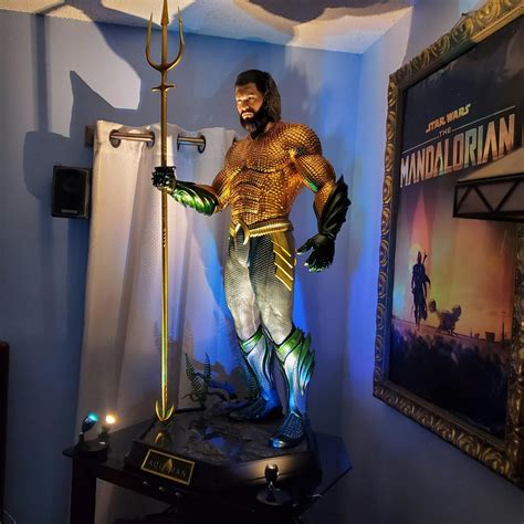 12 Aquaman Collectible Statue Queen Studios Official
