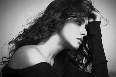 10 Stunning Black And White Pictures Of Bollywood Actresses Bollywood Actress Bollywood