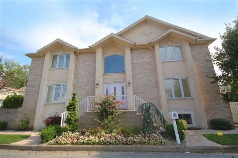 2 Family Homes For Sale Staten Island Ny