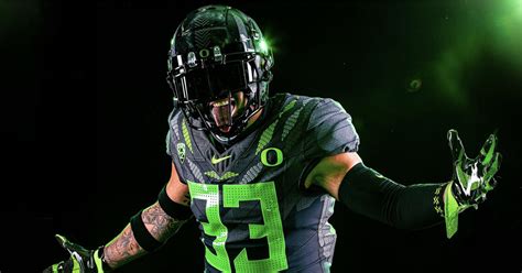 Stephen hartzell hosts along with the rotating cast of roddy jones, wayne cook, and michael felder as they provide analysis of all the latest news. Ranking college football's 10 best alternate uniforms of 2020