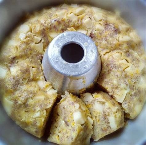 Sediakan chocho chip,mesis atau keju buat topingnya. 4 Resep Bolu Pisang Kukus yang Simple dan Lezat
