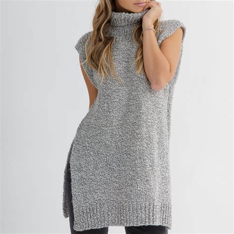 Stylish Sleeveless Sweater Knitting Pattern For Women