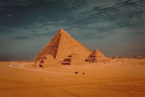 Pyramids Of Giza 4k Wallpaper