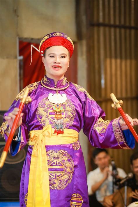 Hiện tại, cô đã chuyển về làm vị trí biên tập viên ở phòng quốc tế của vtv24. Đồng Thầy phạm Ngọc Thắng Thủ nhang Đền Mẫu Chèm Hà Nội ...