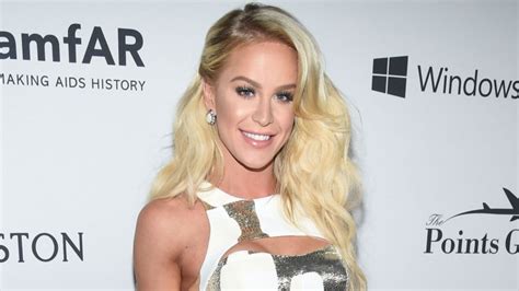 Gigi Gorgeous Detained At Dubai Airport For Being Transgender