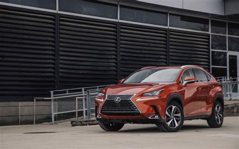 When looking at overall length, the lexus rx 350 takes up about the same amount of space in your. Comparison - Toyota Venza Limited Hybrid 2021 - vs - Lexus ...