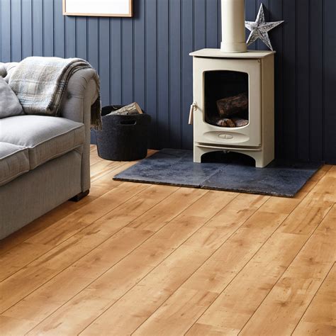 Most crafters who use barnwood or reclaimed wood want to save the texture of the wood, and cut your vinyl stencil using your silhouette cameo or cricut. Karndean Van Gogh Reclaimed Maple | Flooringsupplies.co.uk