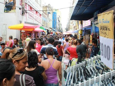 G1 Compras De Natal Levam Multidão às Lojas Do Centro De Manaus Notícias Em Amazonas