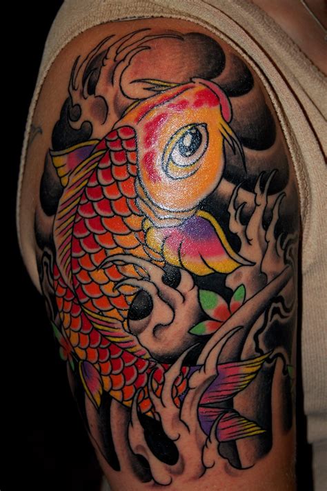 31 Magnifiques Tatouages De Carpe Koï Pour Dévoiler Votre Personnalité