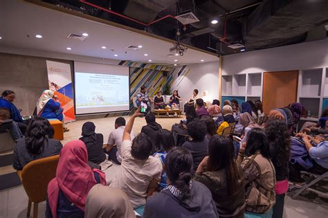 Ruang Aksi 10 Perempuan Dalam Energi Terbarukan Koaksi Indonesia