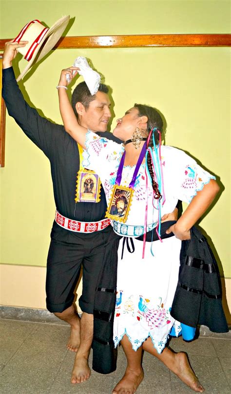 Tondero Peruvian Dance Traditional Dance Dancing In The Rain Folk Dresses