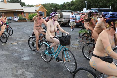 Free Big Tits Smiling Girl Byron Bay World Naked Bike Ride Wnbr Photos