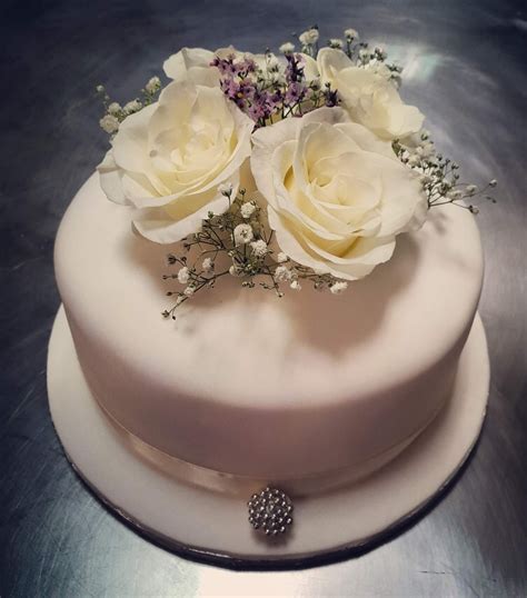 Pasteleria La Madrileña Tarta De Fondant De Aniversario De Bodas