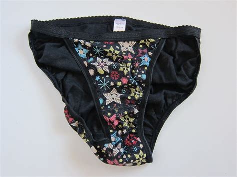 Victoria S Secret Vintage Cotton Signature String Bikini Panties Lot