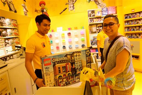 Lego certified store size özel fiyat, indirim ve kampanyalarla birlikte hepsiburada.com'da. First LEGO® Certified Store in the Philippines in BGC near ...