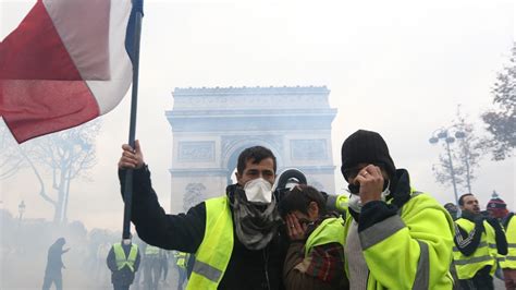 Everything You Need To Know About The “yellow Vests” And The Paris Riots Vice News