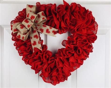 Heart Wreath Tutorial Tutorial For Wreath How To Make A Heart Wreath