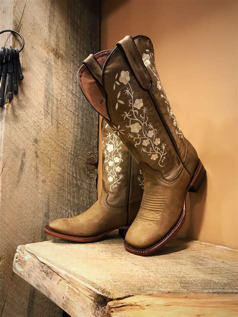 Womens Floral Embroidery Cowgirl Square Toe Boots Tan Cowboy Boots Women Cute Cowgirl