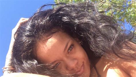 Rihanna Shares Selfies With Hairy Legs And Stretch Marks Women