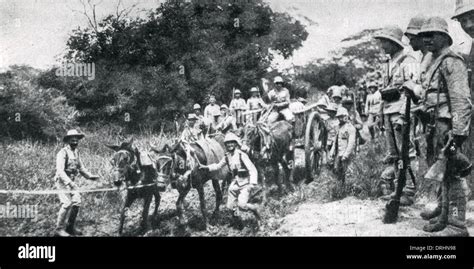 Portuguese Troops In Southern Angola West Africa Ww1 Stock Photo