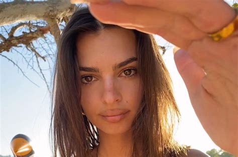 Emily Ratajkowski Polaroids Model Comes Forward About The Abuse She