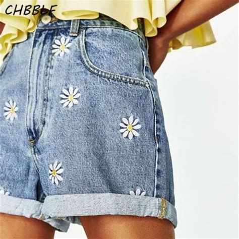 Spring Summer New Daisy Embroidery Bermuda Shorts Women Fashion High
