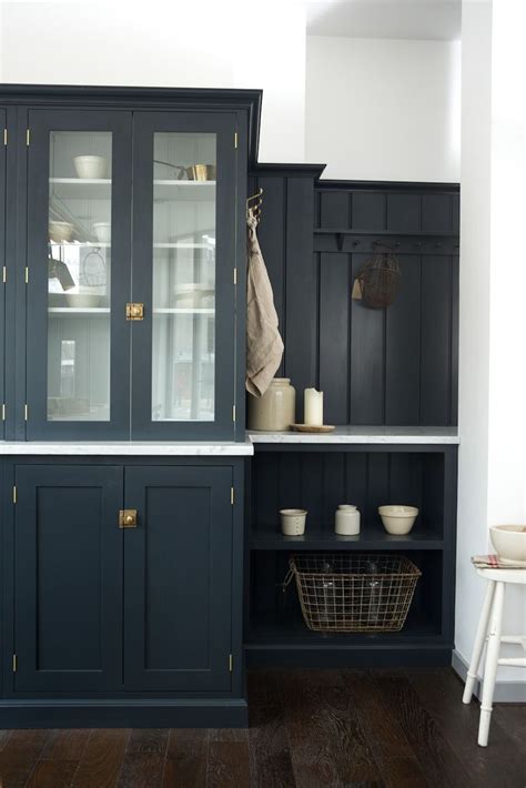 Browse our range of kitchens and browse our huge gallery of kitchen ideas and inspiration. The Real Shaker furniture in deVOL's Clerkenwell shop is ...