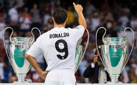 Cristiano Ronaldo Number 9 Jersey Football Players Wallpaper Images