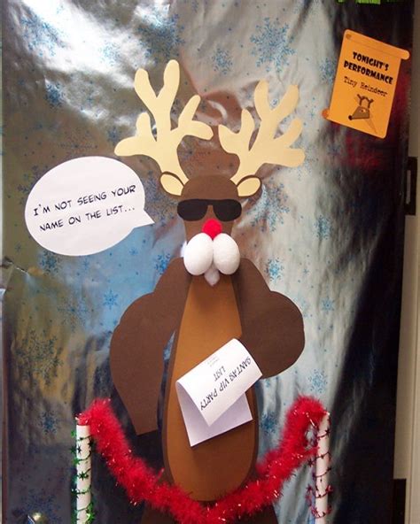 40 funny and humorous christmas decorations that will leave you in splits christmas door