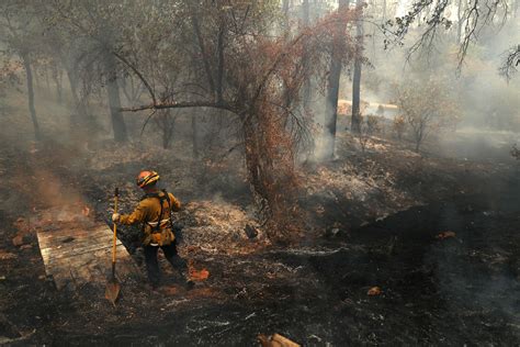 Live Deadly Carr Fire Burns In California