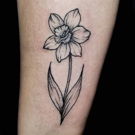 𝓚𝓮𝓵𝓼𝓮𝔂 𝓜𝓪𝓮 𝓥𝓸𝔂𝓴𝓲𝓷 On Instagram Dainty Lil Daffodil For A First Tattoo