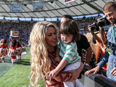 Shakira Noticias Shakira La Madre Que Quiere Enseñarle Siete Idiomas