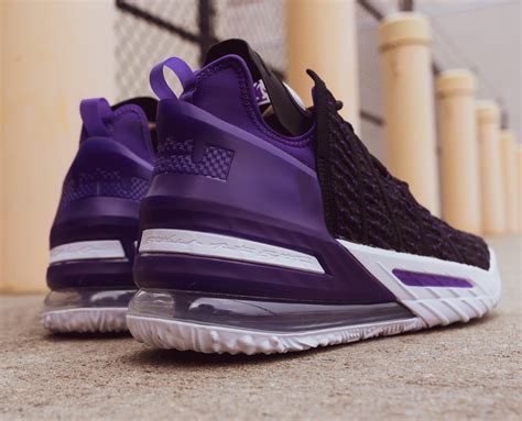 Sneakers Release Nike Lebron 18 Lakers Blackmetallic Goldcourt