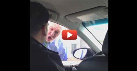 Video Nypd Cop Epitomizes Why People Distrust Police As He Goes Ballistic On An Uber Driver