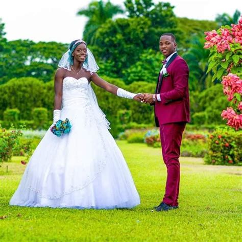 For years, the couple had a very private love life. Elaine Thompson Marries Coach, See Pics | yardhype.com