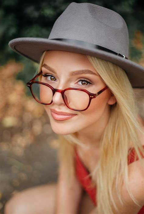 A Complete Guide To Glasses In Style 2023 Sojos