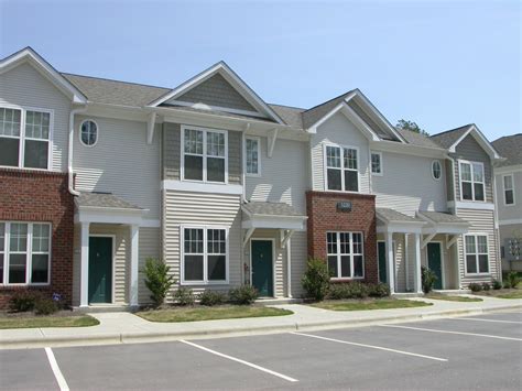 Falls Creek Apartments And Townhomes Raleigh See Pics And Avail