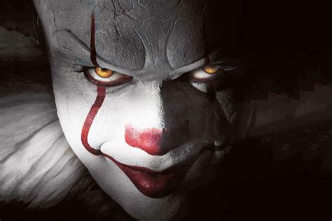 A First Look At Pennywise The Clown In Stephen Kings Terrifying It