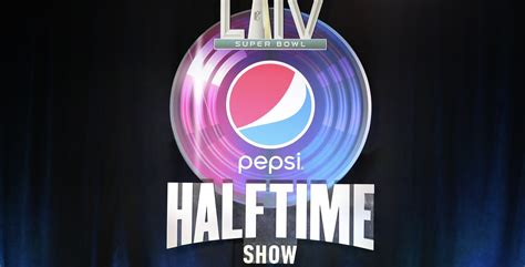 Super Bowl 2021 Halftime Show Con The Weeknd E Miley Cyrus Video
