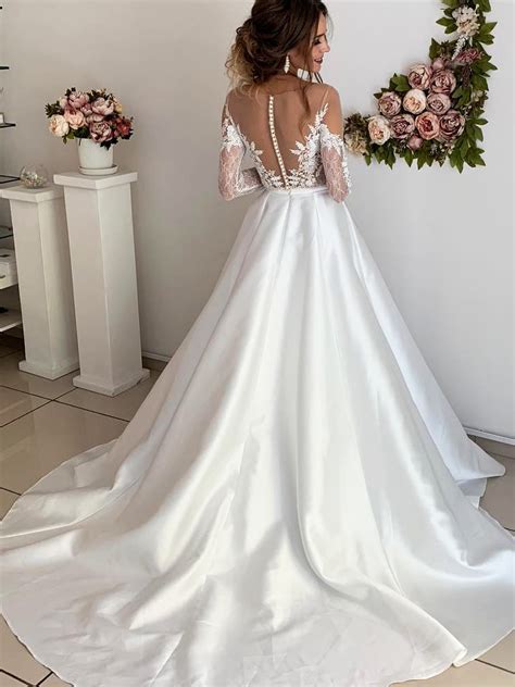 Elegant A Line Scoop Neck Long Sleeve White Satin Lace Wedding Dresses